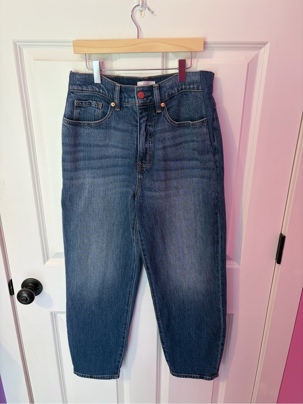 Evereve Dark Wash Boyfriend Jeans - Blue